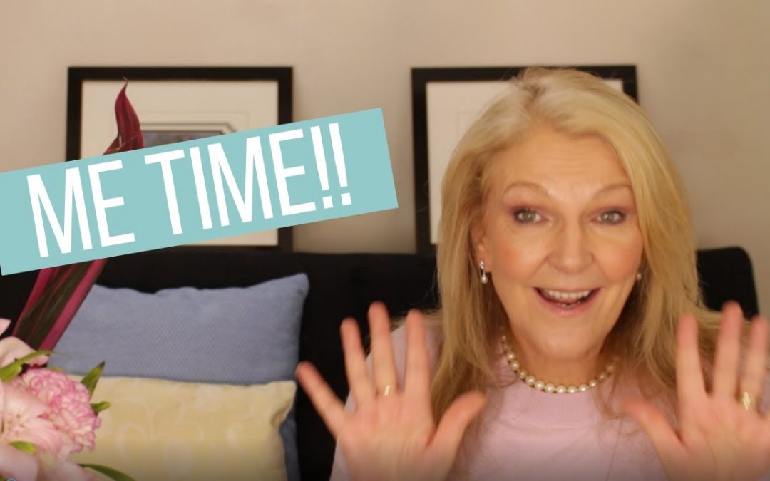 Metime   Scented candles, cut flowers